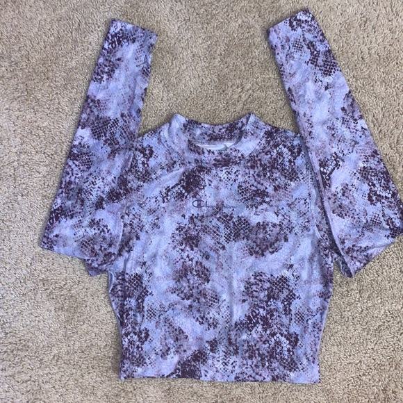 Champion Tops - Women’s Champion Purple Snakeskin Long Sleeve Cropped Workout Top Small